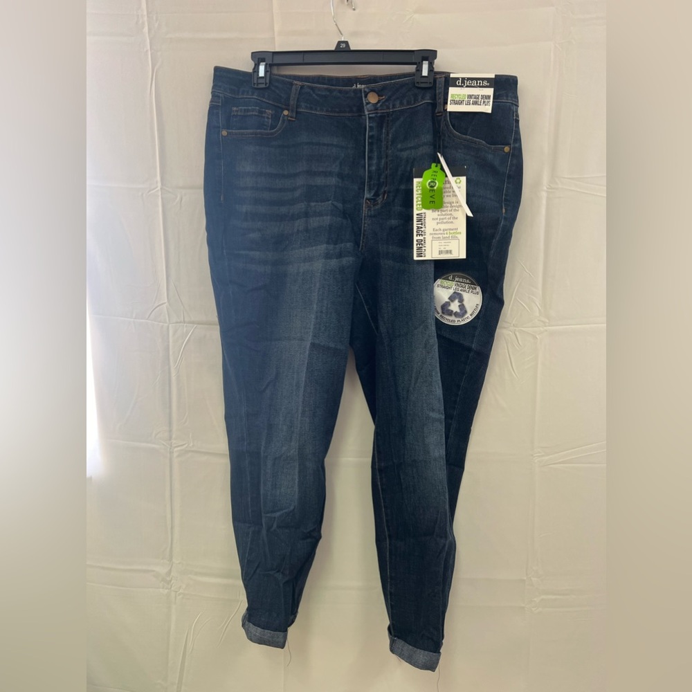 NEW D. Jeans Straight Leg Ankle Plus Size: 20W